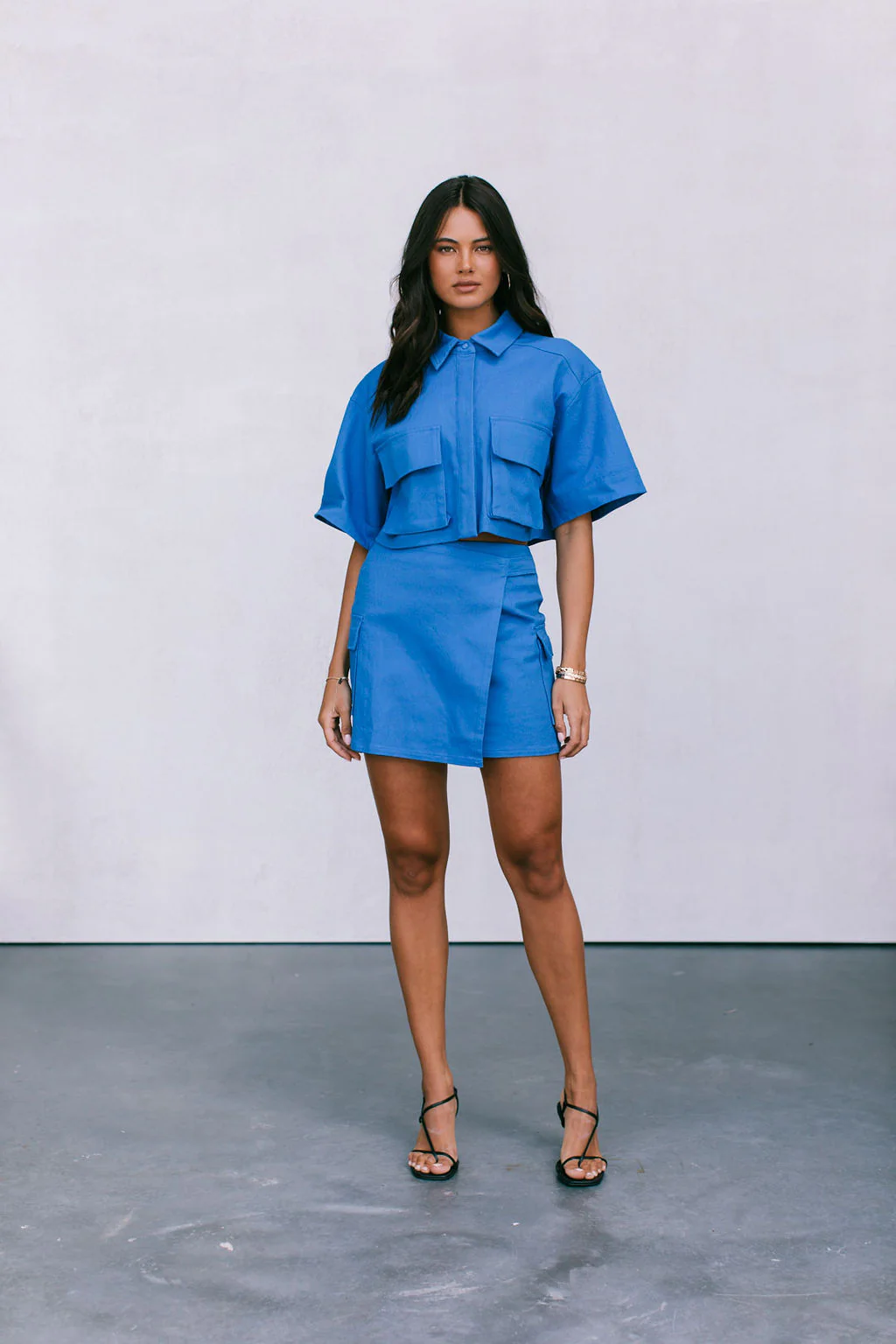 Apella Cropped Shirt Cobalt Blue - Image 4