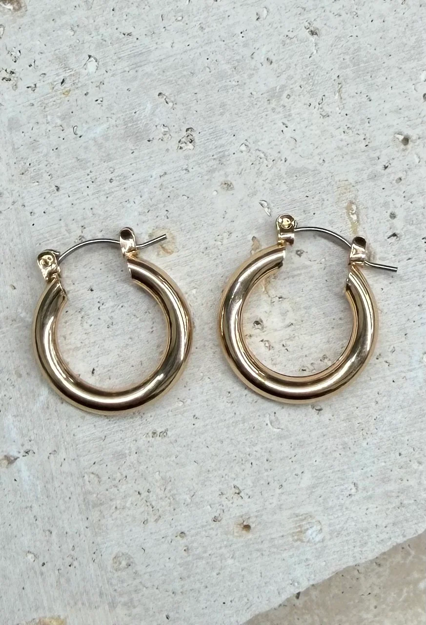 Eliddy Small Hoop Earrings Gold - Image 3