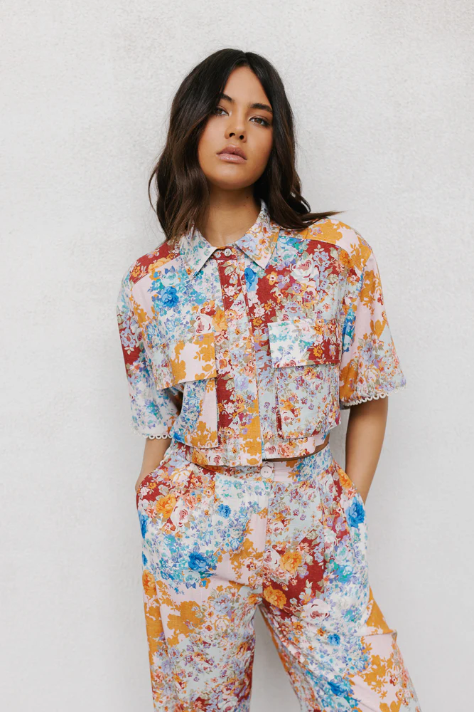 Esimio Cropped Shirt Bloom Floral Print - Image 7