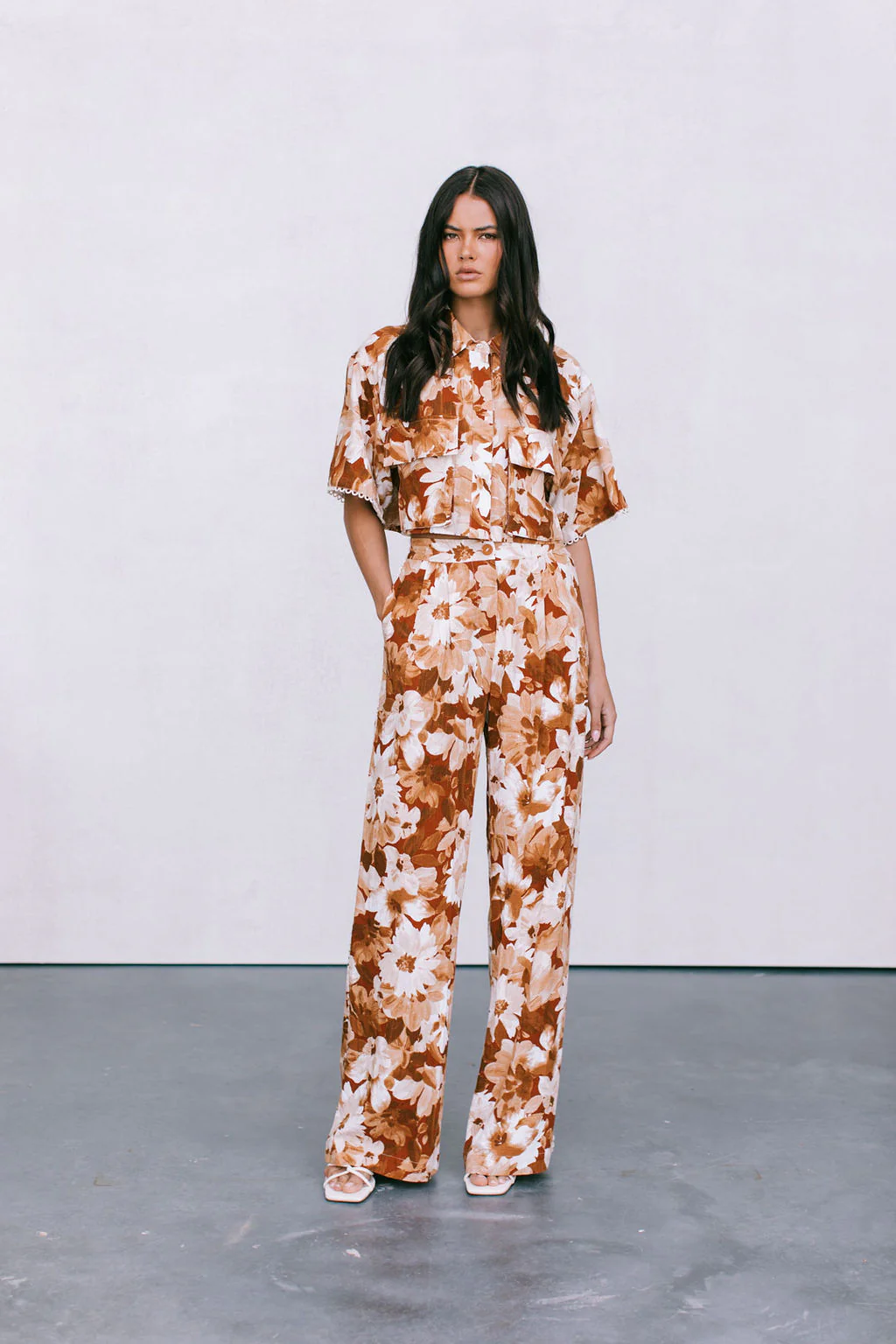 Esimio Cropped Shirt Rust Floral - Image 12