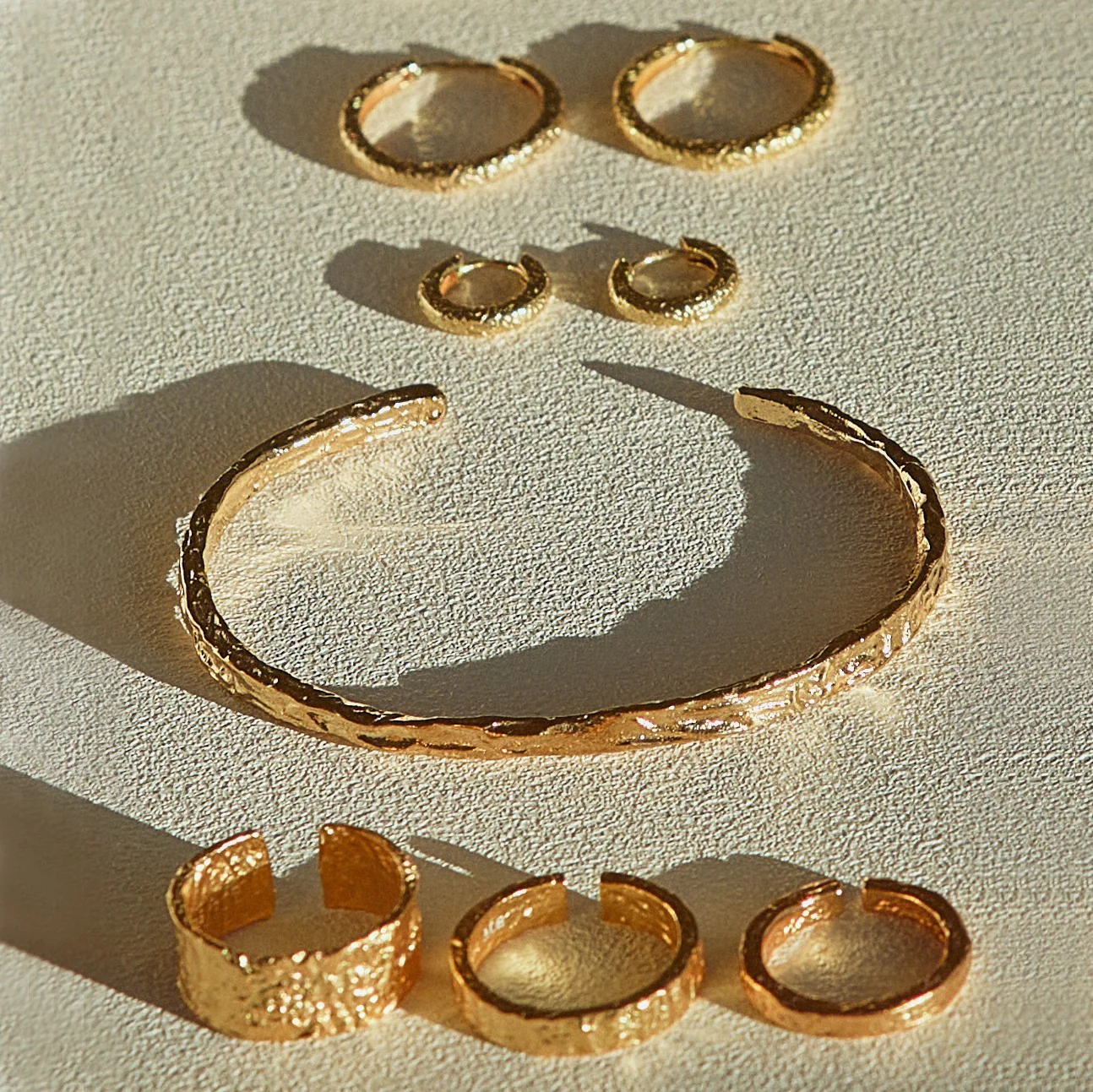 Helios Cuff Gold - Image 10