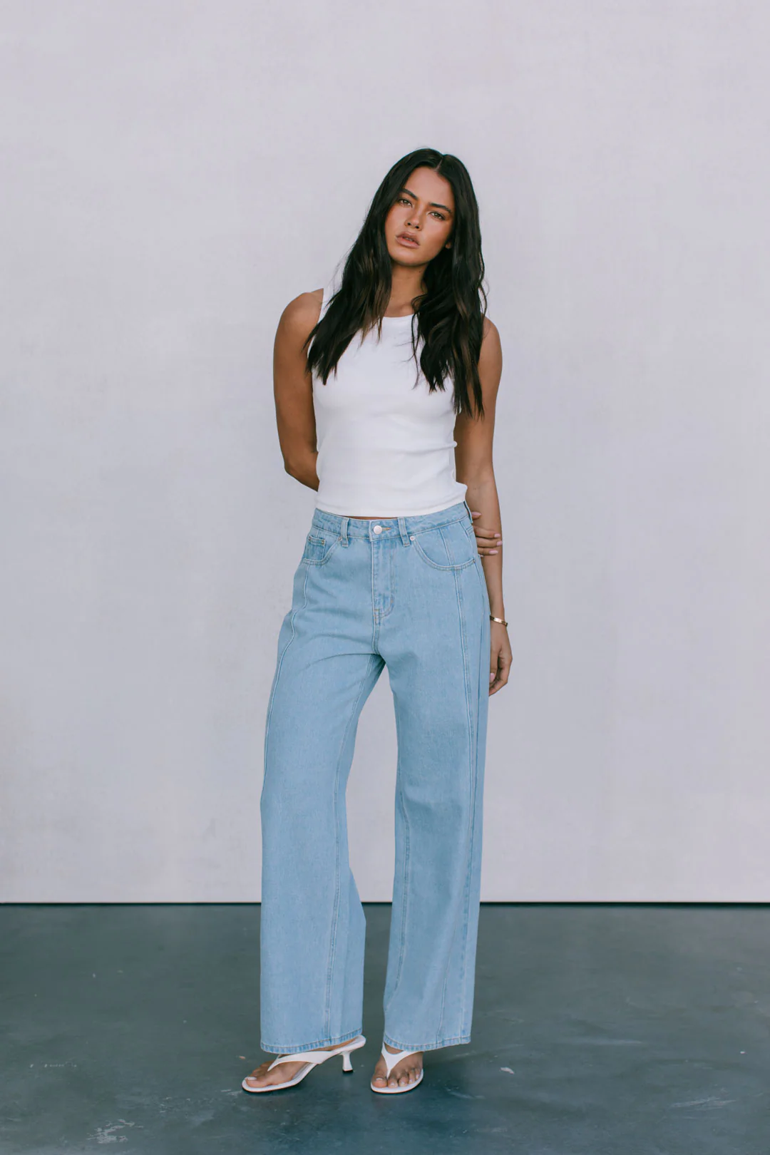 Janey Baggy Leg Jeans Light Blue Wash - Image 48