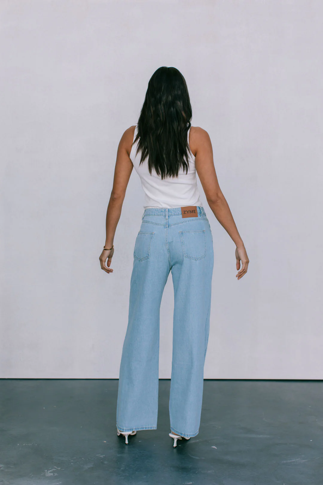 Janey Baggy Leg Jeans Light Blue Wash - Image 8