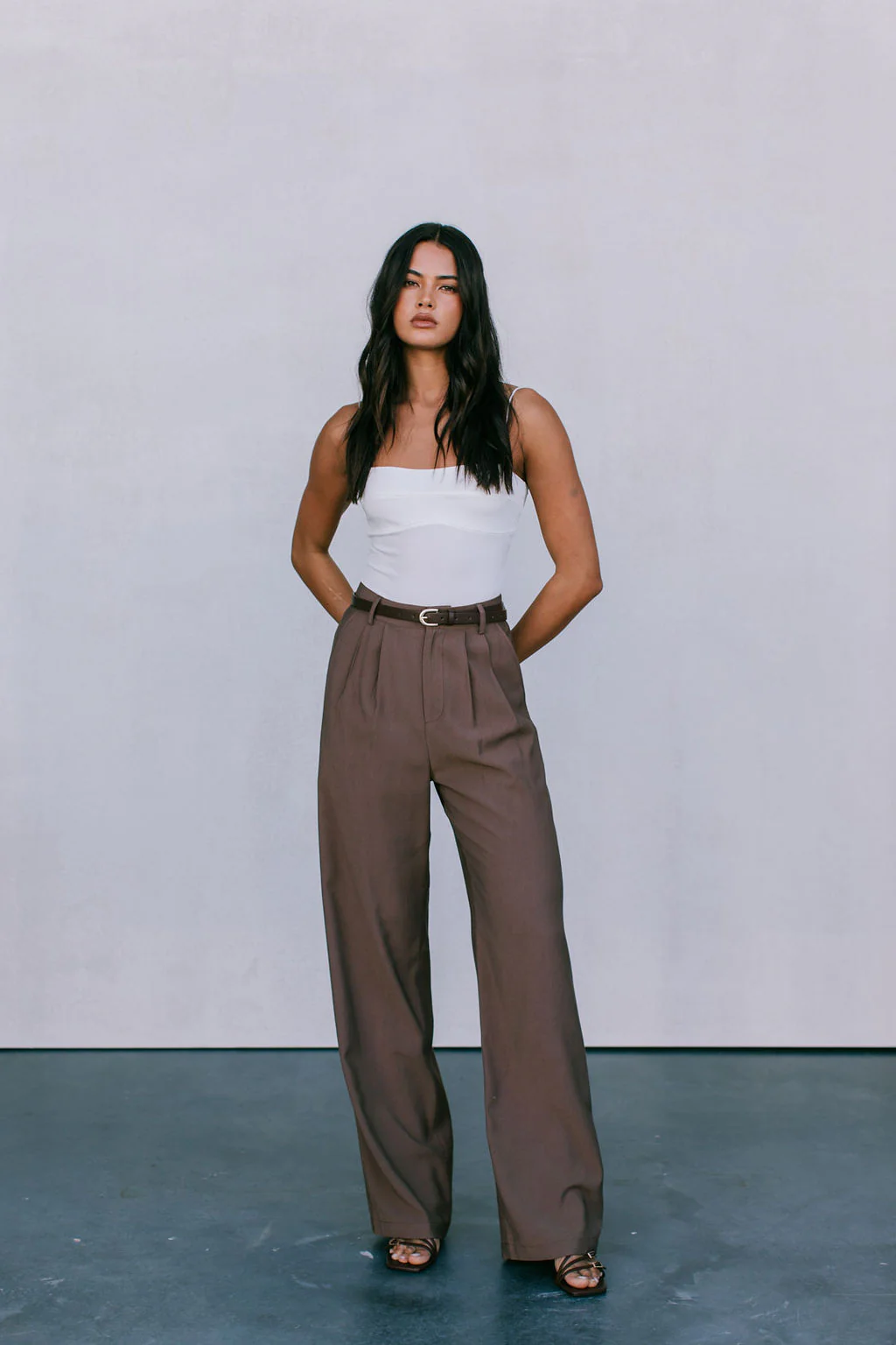 Mayda Tailored Pants Chocolate - Image 15