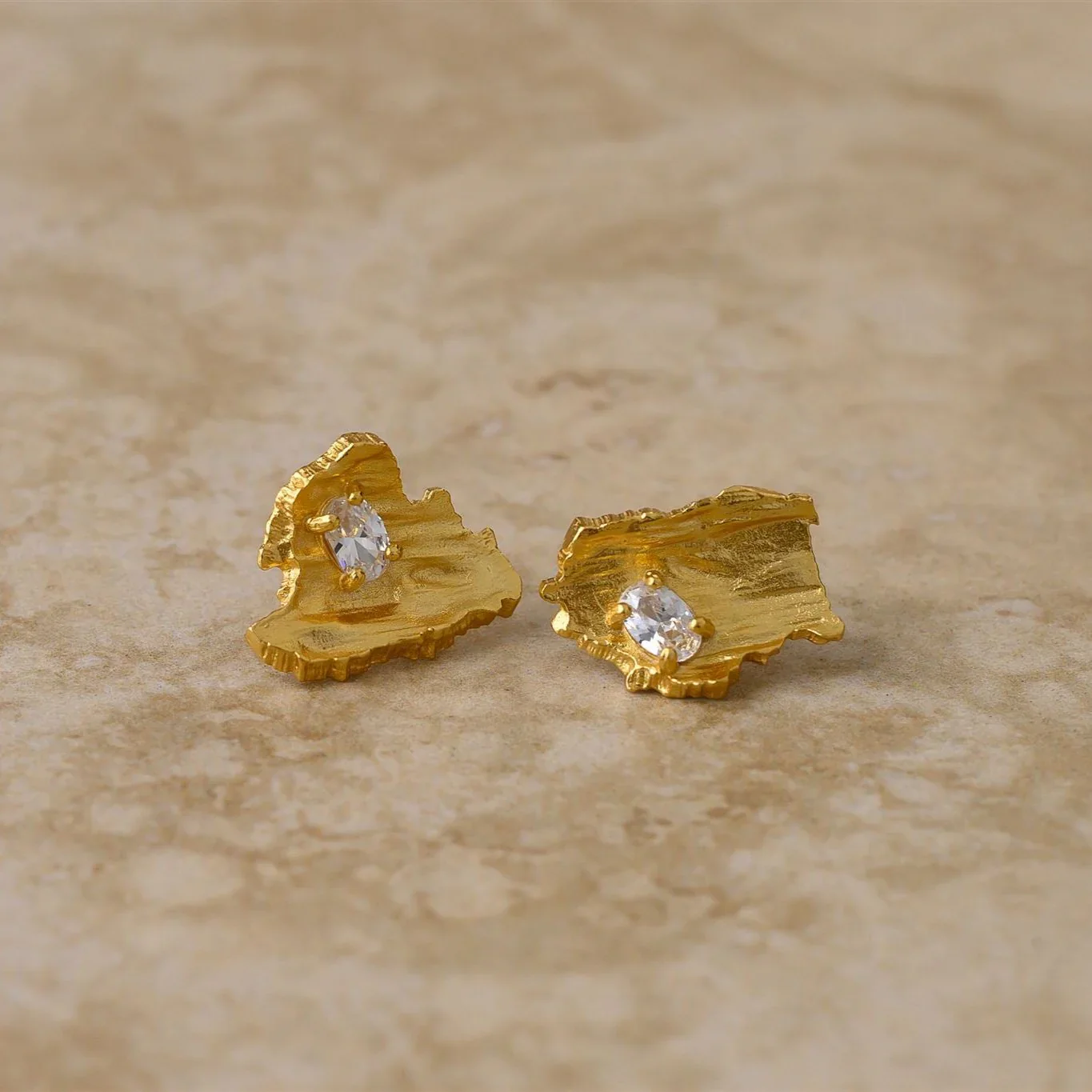 Nora Earrings Gold