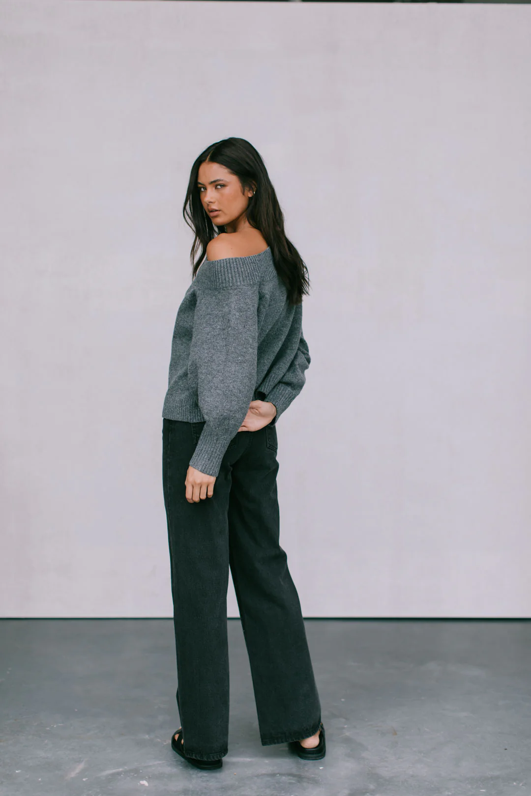 Omerson Jumper Charcoal Grey - Image 7