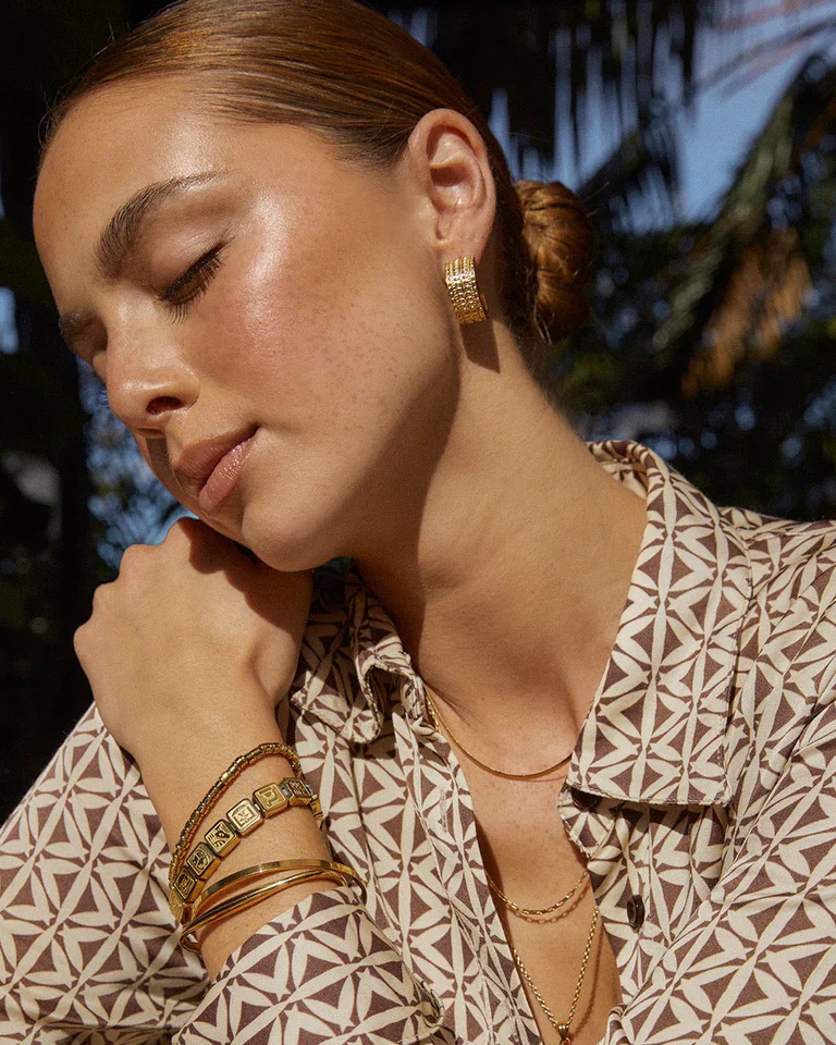 Penelope Earrings Gold - Image 13