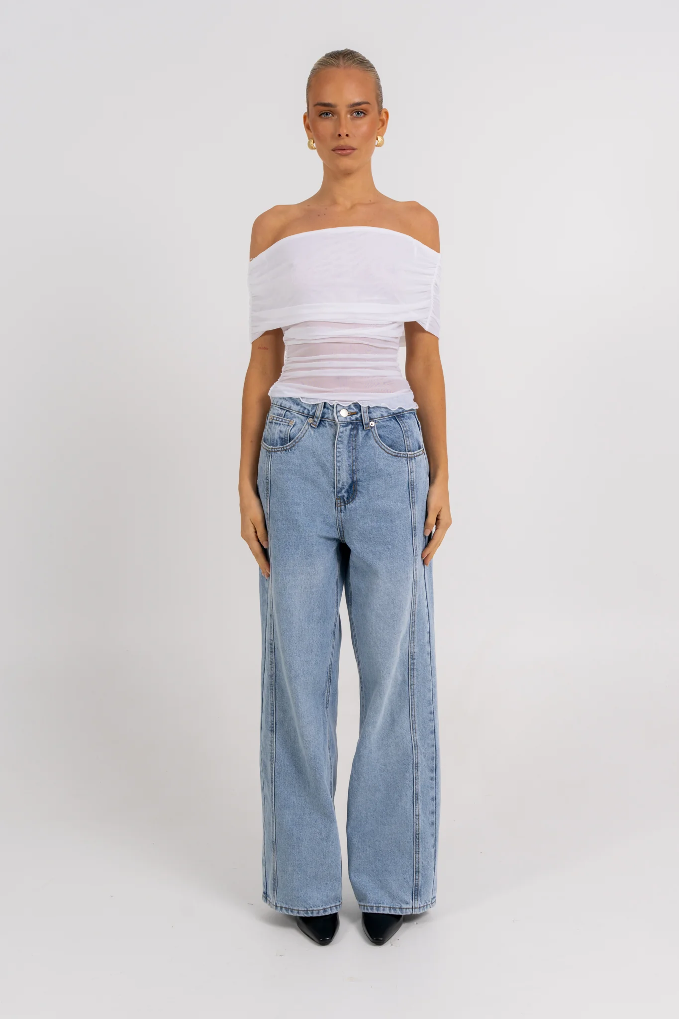 Penie Off-the-shoulder Top White