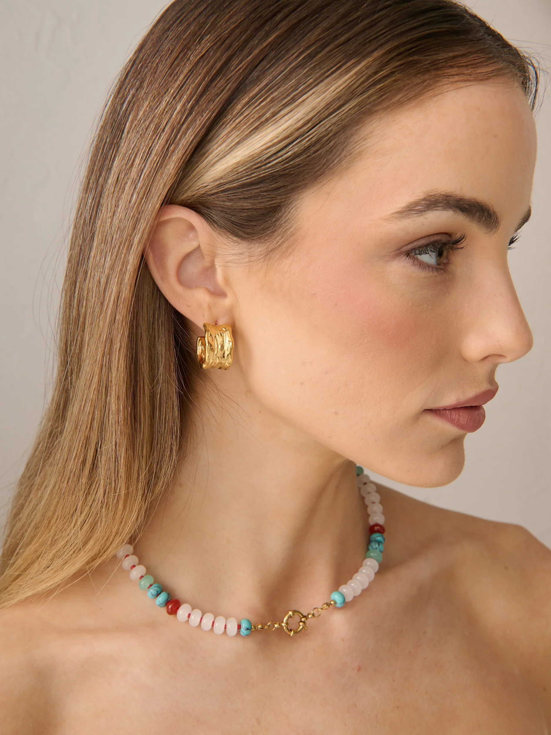 Pennie Earrings Gold - Image 2