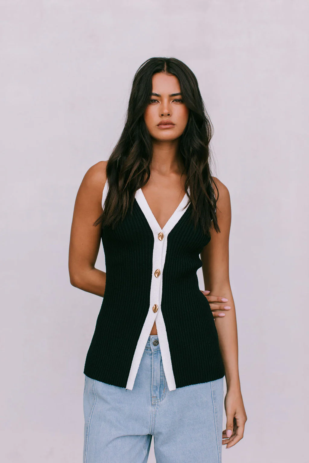 Quina Top Black - Image 5