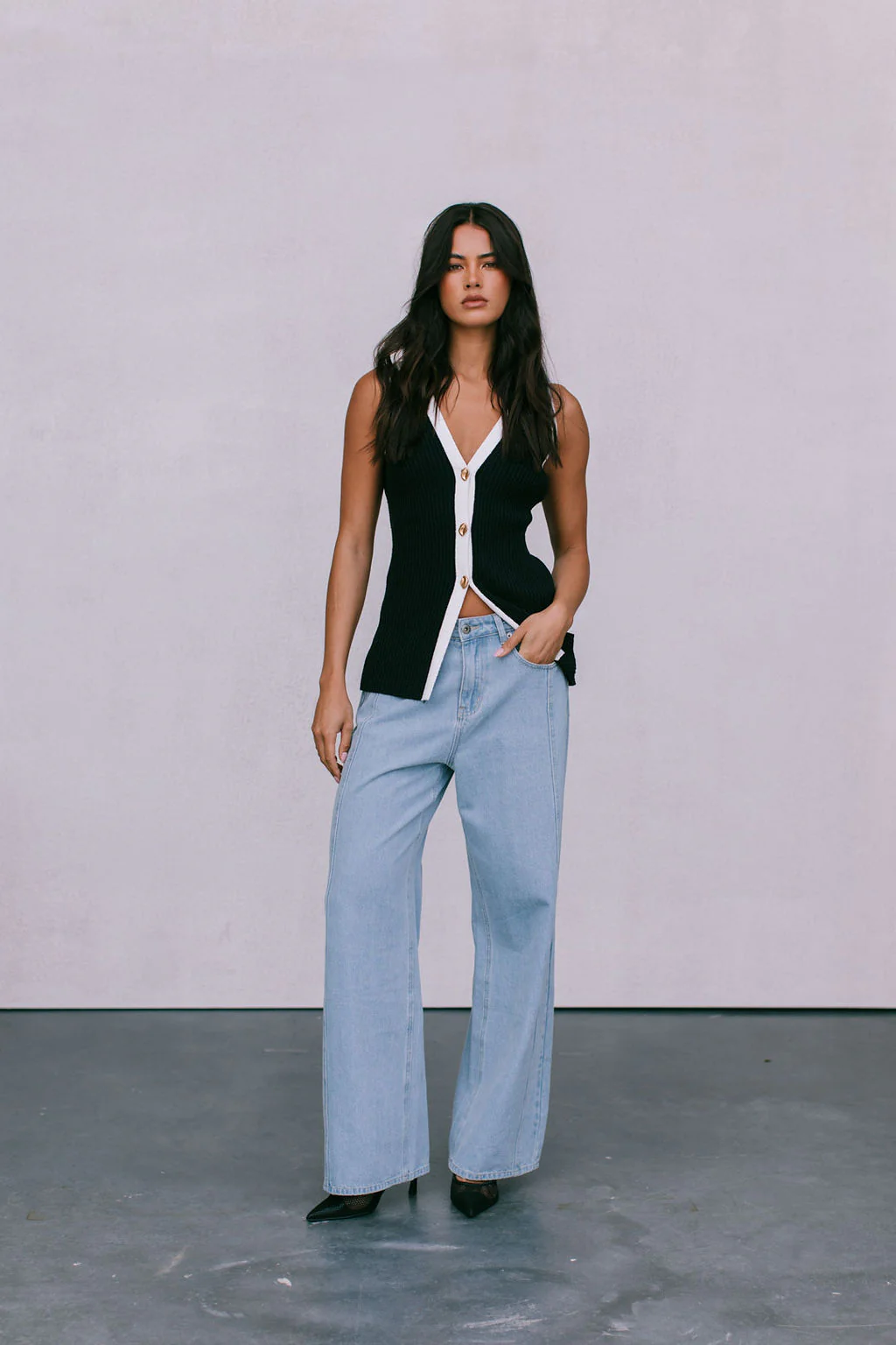 Quina Top Black - Image 8