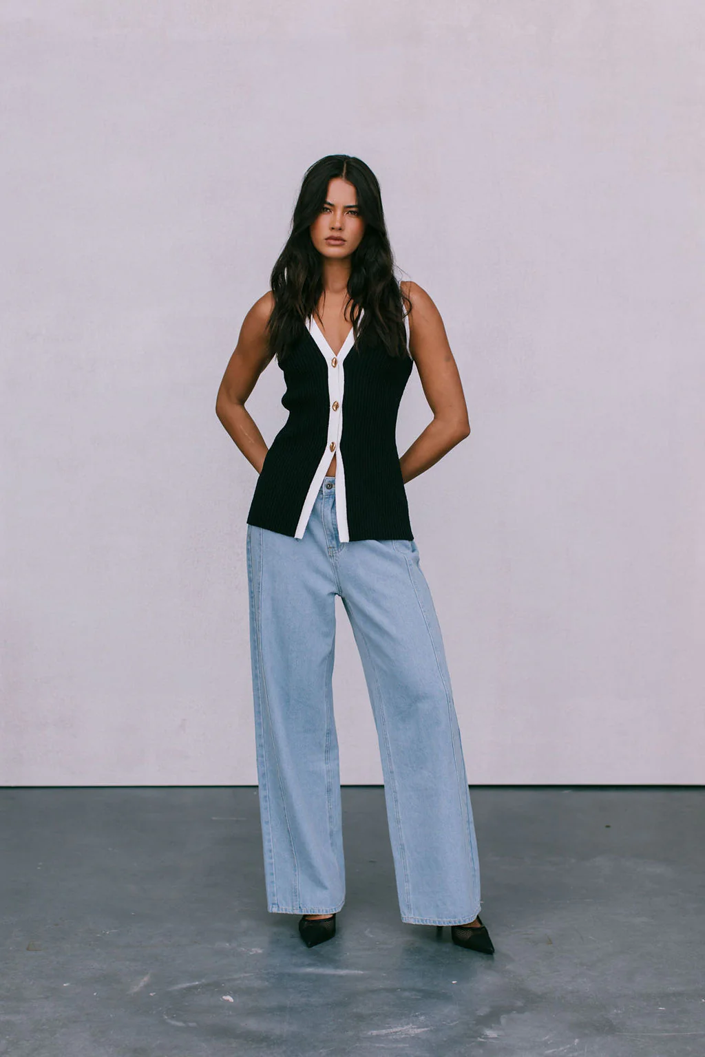 Quina Top Black - Image 9
