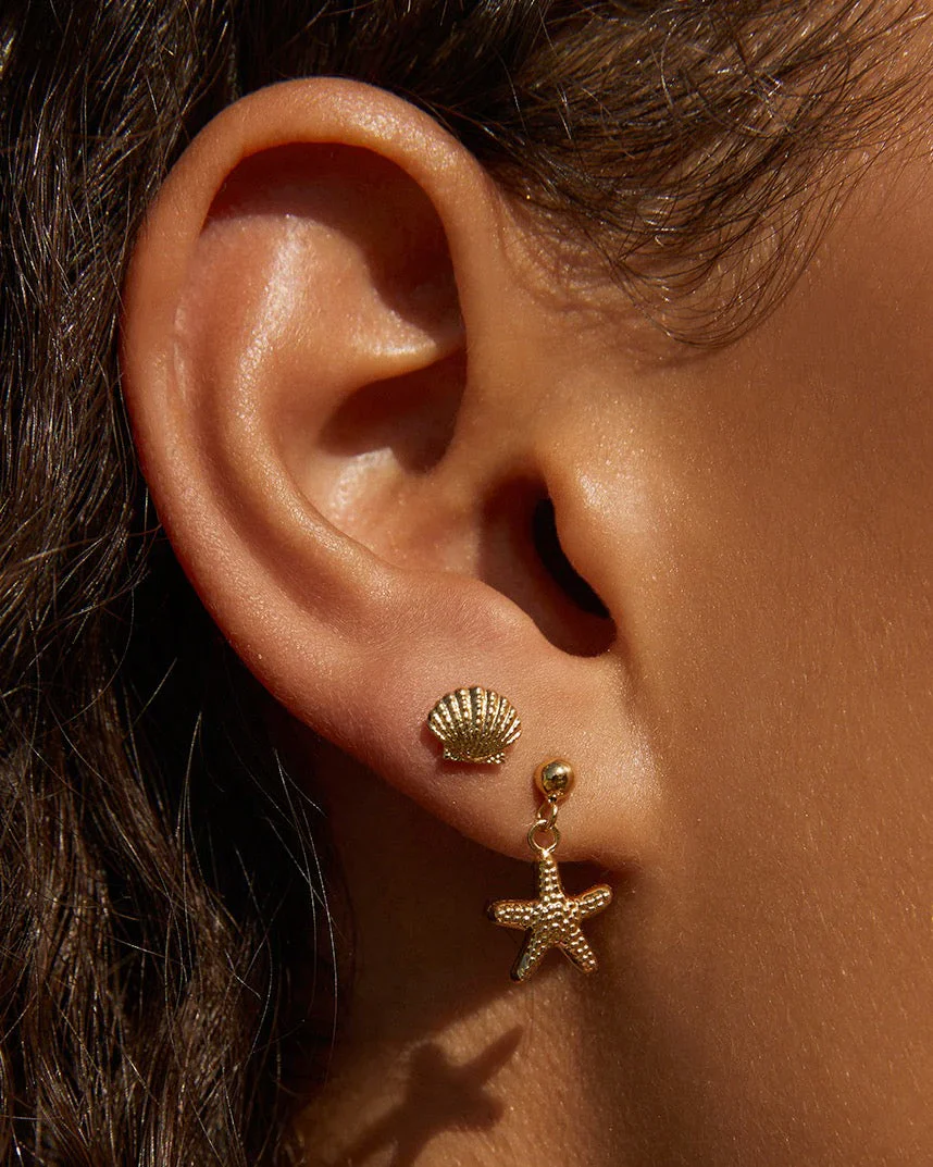Shelli Earrings Gold - Image 2