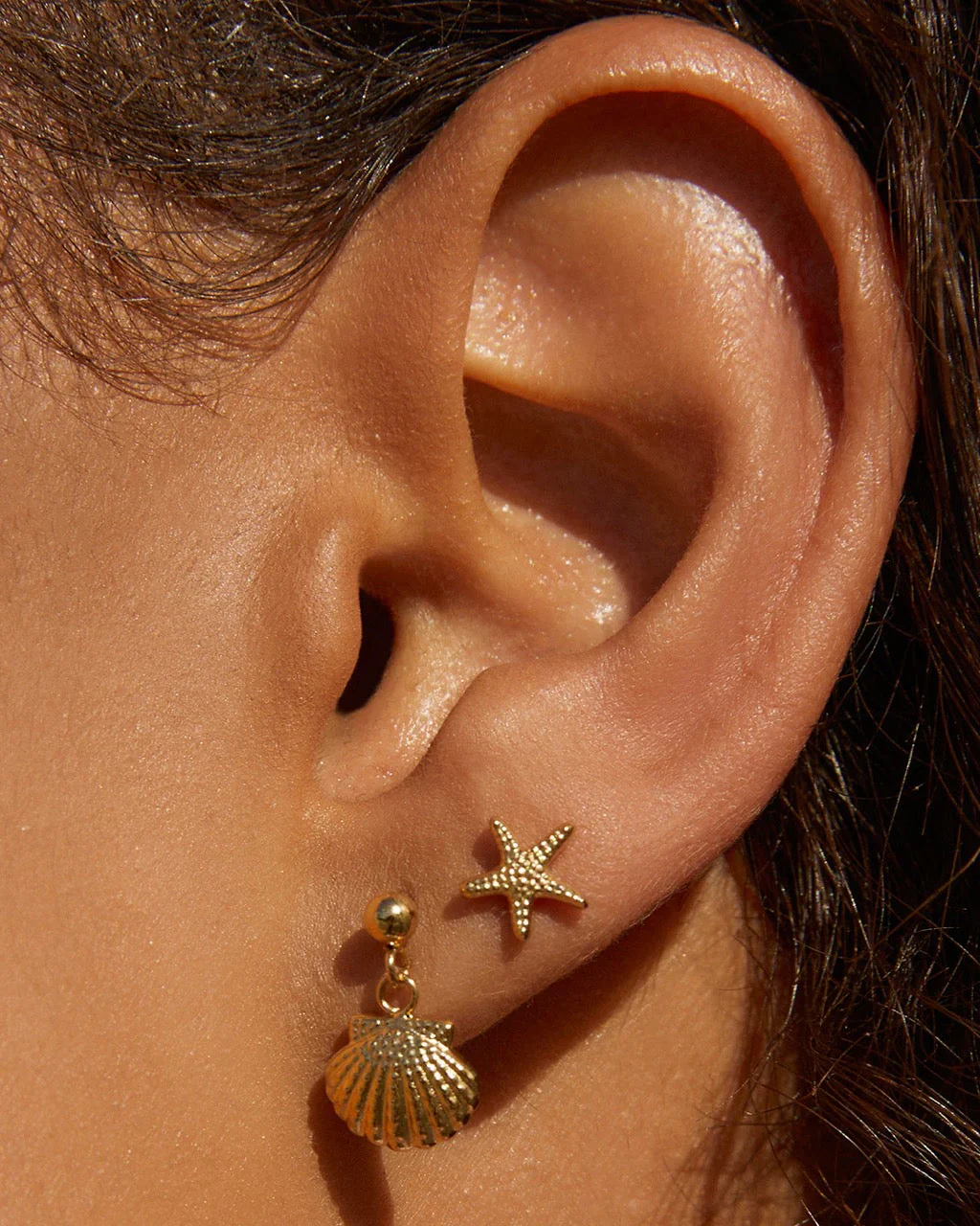 Starfish Earrings Gold - Image 2