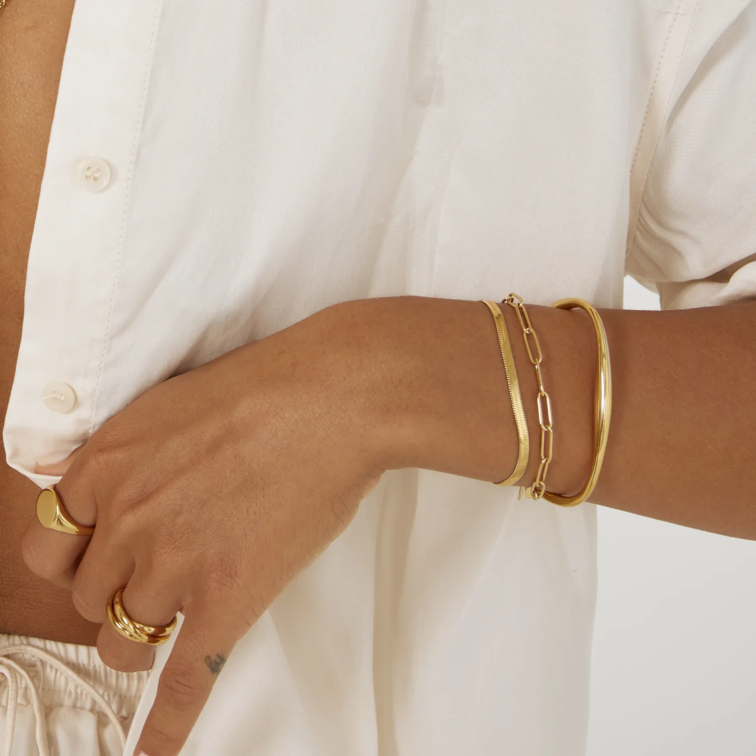 Sylvia Bracelet Gold - Image 8